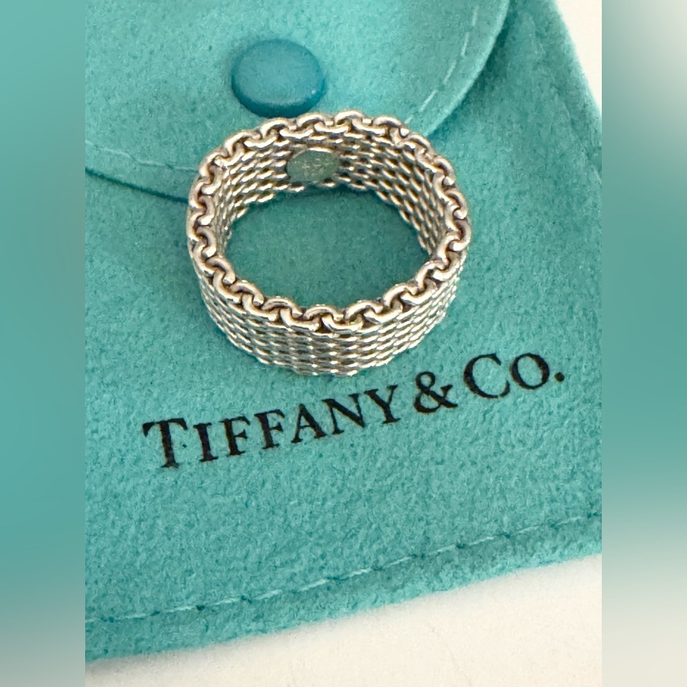 Tiffany & Co Size 9 Somerset Sterling Silver Mesh Link Band Ring with Pouch